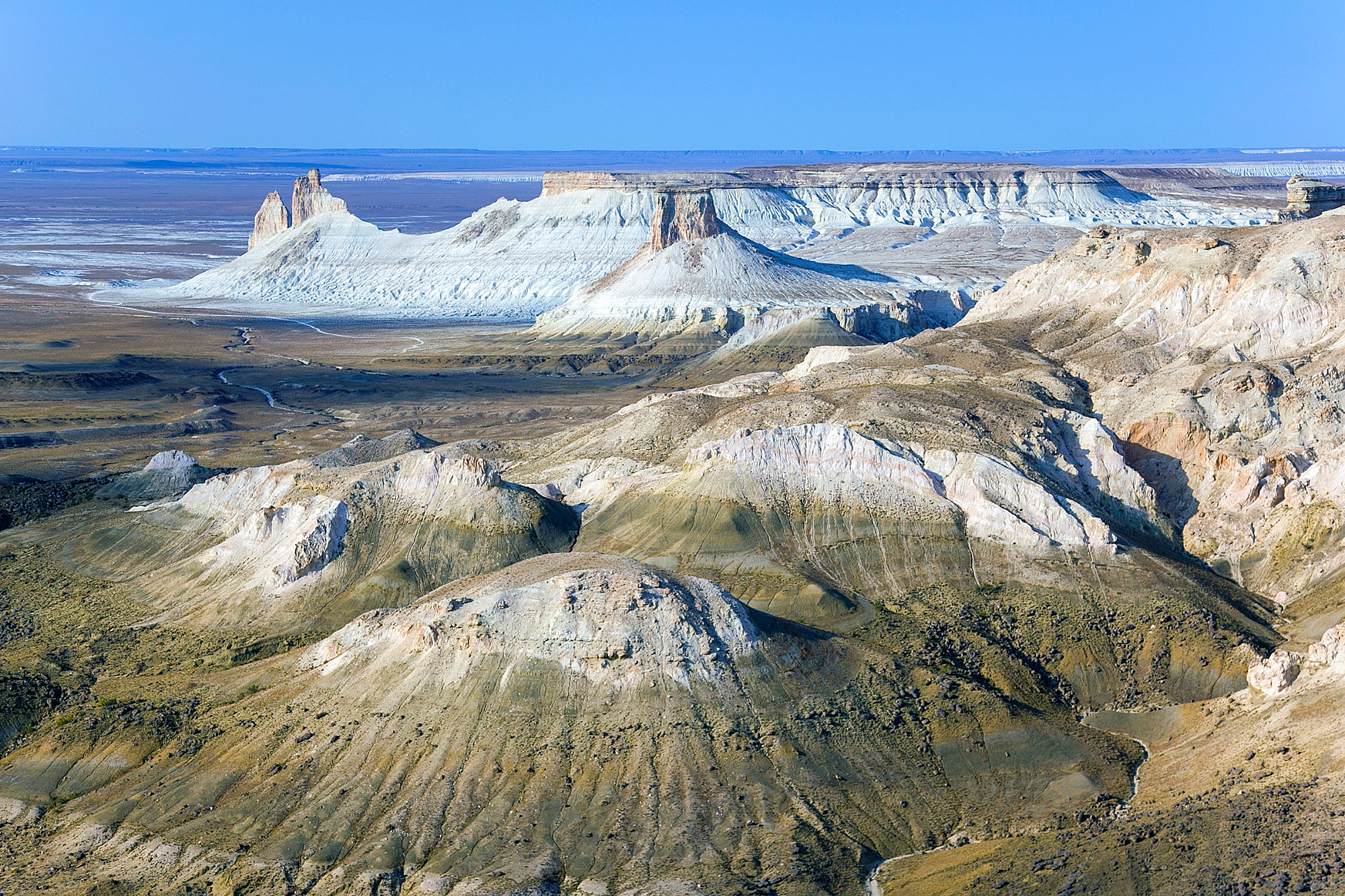 Ustyurt Plateau (Плато Устюрт)